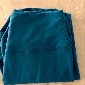 Lululemon WunderTrain High Rise Crops 25”